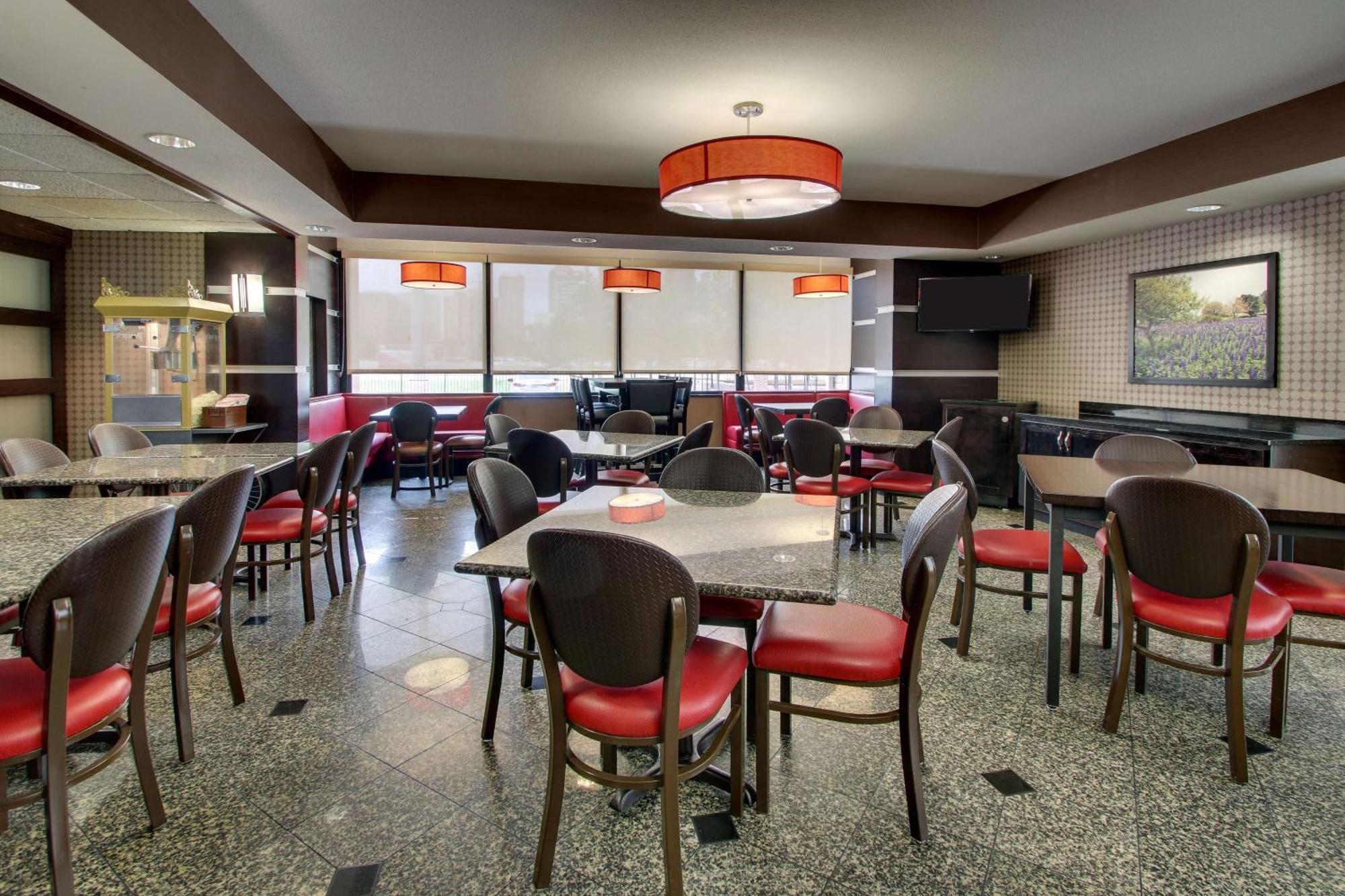 Drury Inn & Suites Houston Galleria Экстерьер фото