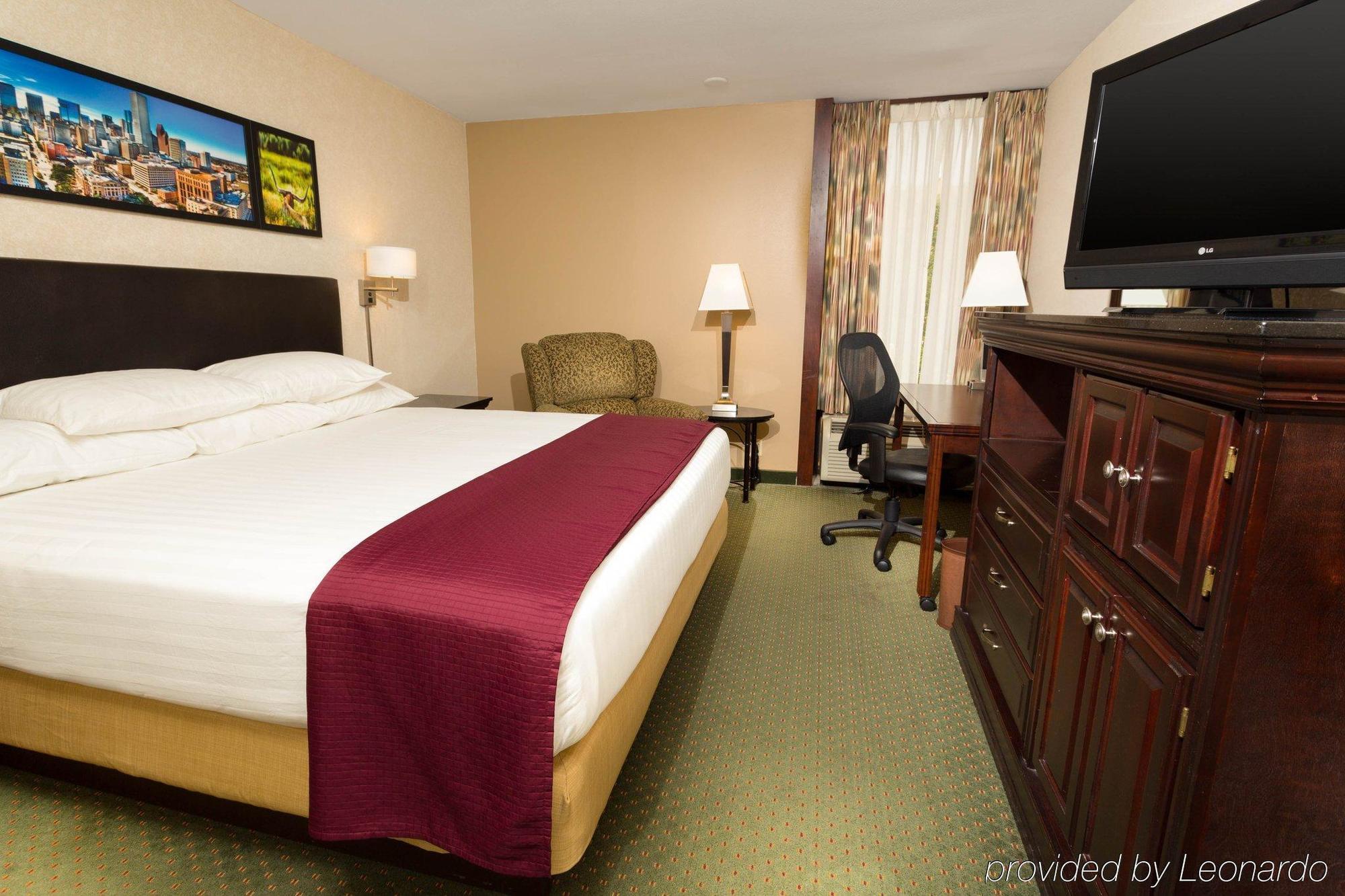 Drury Inn & Suites Houston Galleria Экстерьер фото